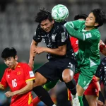 Bí Mật Đọc Vị Cầu Thủ Hàn Quốc Của Cao Văn Bình: Chỉ Cần Nhìn Vào Mắt! 1