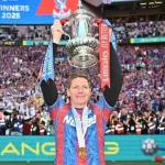 Bom tấn: HLV Oliver Glasner tuyên bố 'không bỏ rơi' Crystal Palace dù quan hệ rạn nứt 1