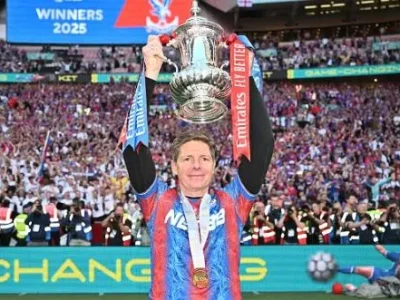 Bom tấn: HLV Oliver Glasner tuyên bố ‘không bỏ rơi’ Crystal Palace dù quan hệ rạn nứt