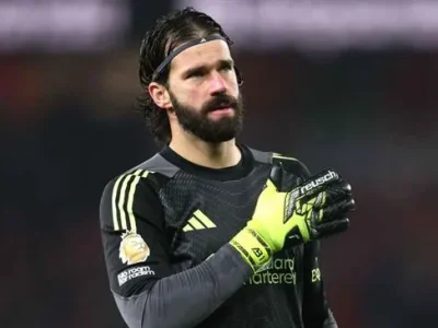 Alisson lên tiếng gây sốc: Liverpool đang sa sút quá mạnh, đây là lý do thực sự