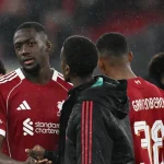 Konate 'bức xúc' sau trận thua PSG: 'Liverpool chơi hay hơn, VAR đã cướp mất penalty của chúng tôi!' 1