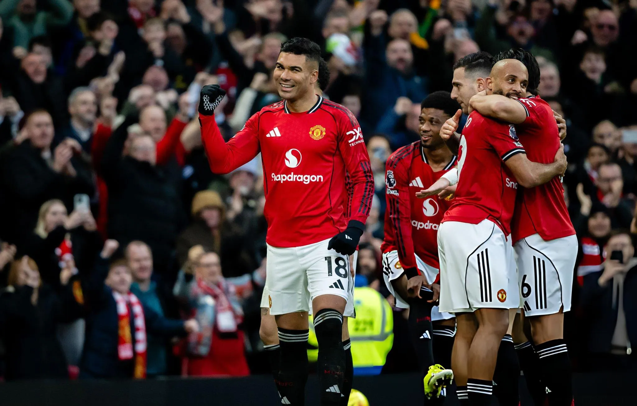 Man Utd 3-2 Fulham Làm thế nào để thay thế Casemiro Quỷ đỏ đang trở nên gai góc hơn 1