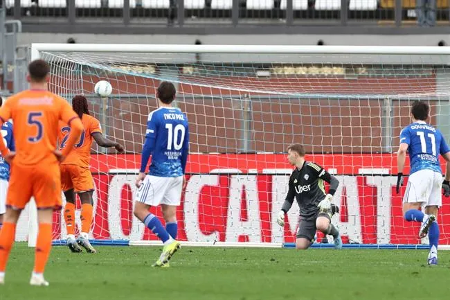 Nhận định AC Milan vs Como 02h45 ngày 192 (Serie A 202526) 2