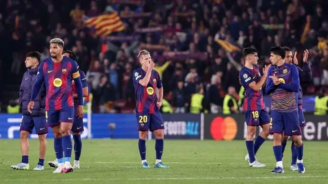 Barca 'nổi điên' gửi đơn khiếu nại lên UEFA: Tuyên bố VAR phá hỏng trận đấu, Flick mỉa mai 'cảm ơn nước Đức' 1